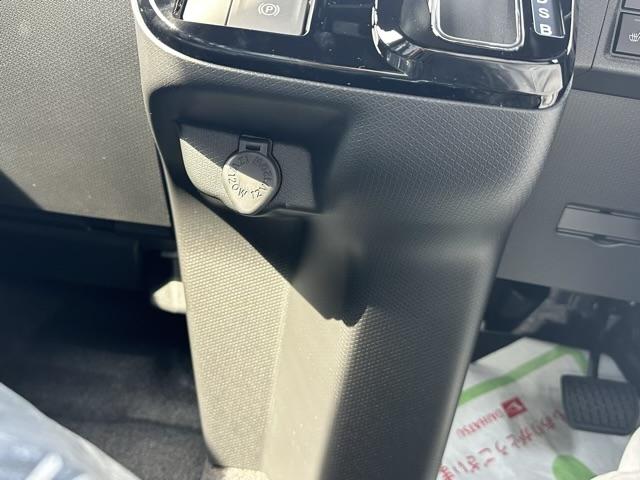 タント カスタムＸ　プレミアムプラン（フロントメッキパック＆リヤメッキパック）装着車　スマートアシスト　ＬＥＤヘッド＆フォグランプ　電動パーキングブレーキ　両側パワースライドドア　シートヒーター　届出済未使用車（25枚目）
