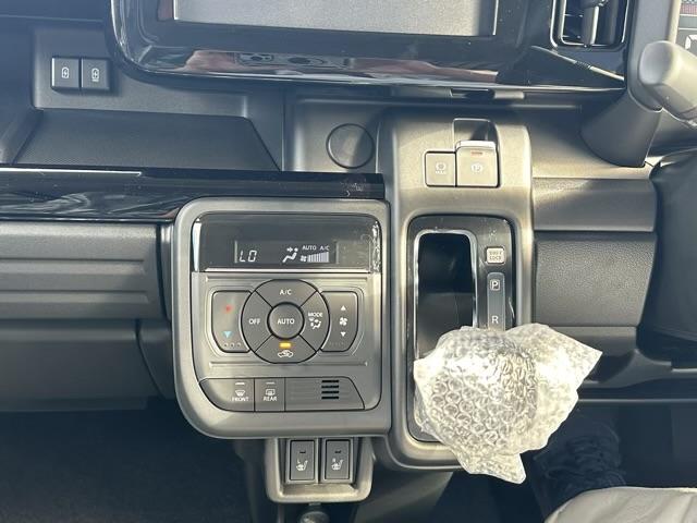 フレアワゴンカスタムスタイル ＸＳ　スマートキー　ＬＥＤヘッドライト　両側パワースライドドア　革巻きハンドル　オートクルーズコントロール　ロールサンシェード　シートバックテーブル　サーキュレーター　シートヒーター　届出済未使用車（23枚目）