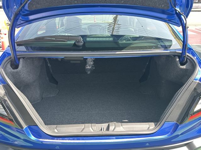 ＷＲＸ Ｓ４ ＳＴＩスポーツシャープ　純正ナビゲーション　全方位カメラ　スマートキー　ＬＥＤヘッドライト　フルオートエアコン　シートヒーター　パワーシート　革巻きハンドル　オートクルーズコントロール　パドルシフト　アルミペダル（11枚目）