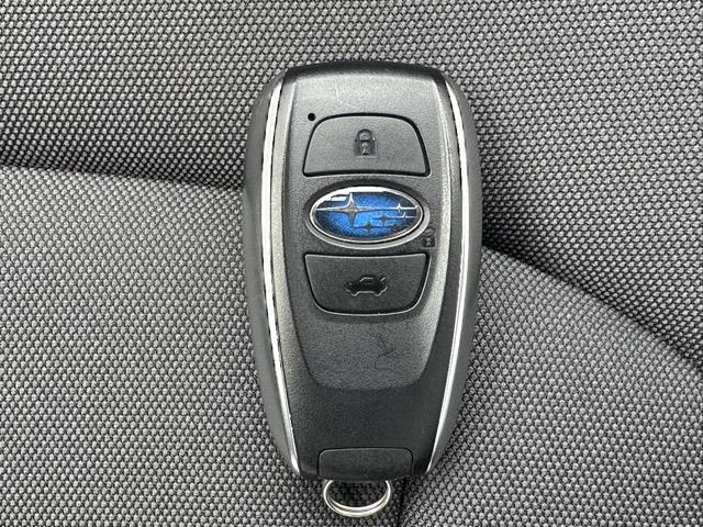インプレッサ ＳＴ　４ＷＤ　純正ナビゲーション　全方位カメラ　スマートキー　ＬＥＤヘッドライト　フルオートエアコン　シートヒーター＆ハンドルヒーター　　電気式パーキングブレーキ　革巻きハンドル　オートクルーズコントロール（23枚目）