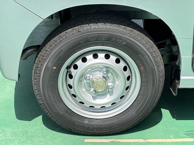 Ｎ－ＶＡＮ Ｇ　２ＷＤ　ＣＶＴ　ホンダセンシング　マルチリフレクターハロゲンヘッドライト　運転席用＆助手席用ｉ－ＳＲＳエアバッグシステム　アクセサリーソケット（ＤＣ１２Ｖ）　ユーティリティーナット　届出済未使用車（13枚目）