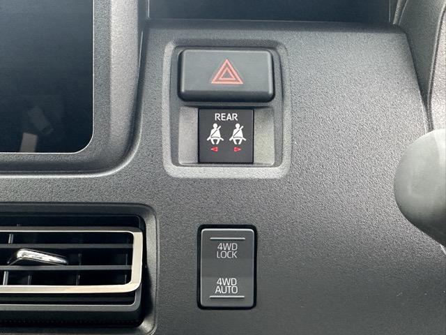 アトレー ＲＳ　４ＷＤ　スマートキー　ＬＥＤヘッドライト　両側パワースライドドア　オートエアコン　ＵＳＢ充電ソケット　電動格納ドアミラー　パワーウィンドー　オートクルーズコントロール　ルーフコンソール　届出済未使用車（22枚目）