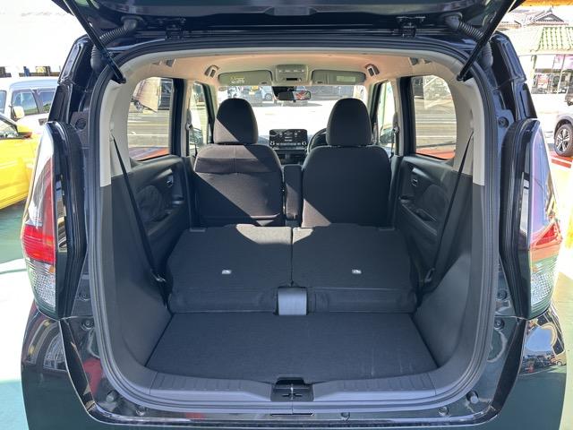 ｅＫクロス ＥＶ Ｐ　純正ナビゲーション　ＥＴＣ　スマートキー　ＬＥＤヘッドライト　フルオートエアコン　シートヒーター＆ハンドルヒーター　電気式パーキングブレーキ　フォグランプ　革巻きハンドル　衝突被害軽減ブレーキ（11枚目）