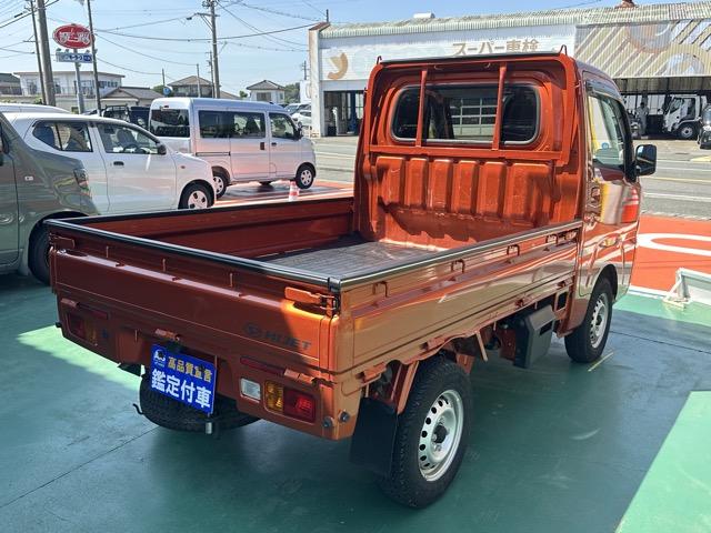ハイゼットトラック スタンダード　２ＷＤ　ＡＴ車　純正ラジオ　オートライト　荷台マット　ゲートプロテクター　エアコン　パワステ（10枚目）