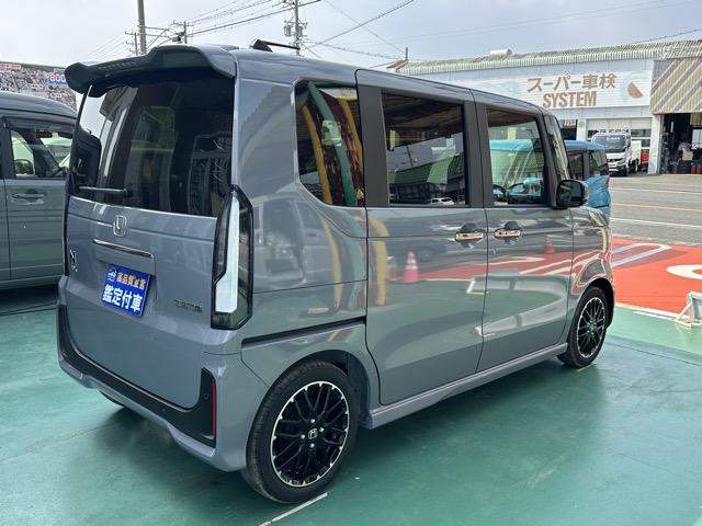 Ｎ－ＢＯＸカスタム ターボコーディネートスタイル　ホンダセンシング　フルＬＥＤヘッドライト　電子制御パーキングブレーキ　オートブレーキホールド機能　両側パワースライドドア　７インチＴＦＴ液晶メーター　シートヒーター　本革巻ステアリング　届出済未使用車（15枚目）