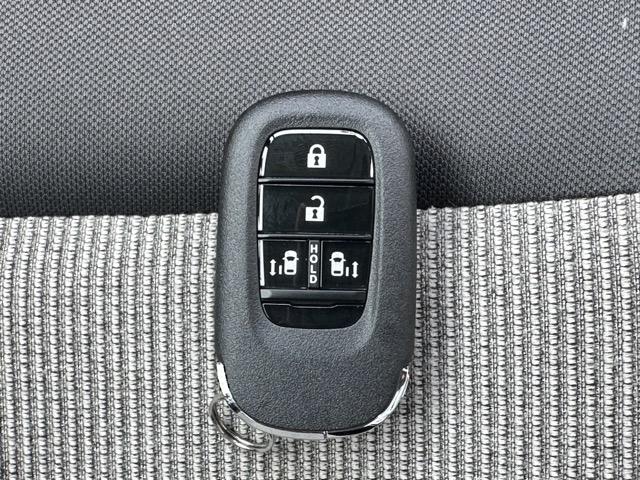 Ｎ－ＢＯＸ ファッションスタイル　コンフォートパッケージ装着車／運転席・助手席シートヒーター　パワースライドドア　リアセンターアームレスト　シートバックテーブル　オートリトラミラー　ホンダセンシング　ＬＥＤヘッドライト　届出済未使用車（25枚目）