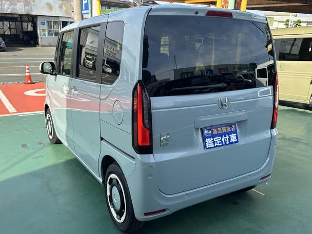 Ｎ－ＢＯＸ ファッションスタイル　コンフォートパッケージ装着車／シートヒーター　パワースライドドア　リアセンターアームレスト　シートバックテーブル　オートリトラミラー　ホンダセンシング　ＬＥＤヘッドライト　ディーラー試乗車（5枚目）