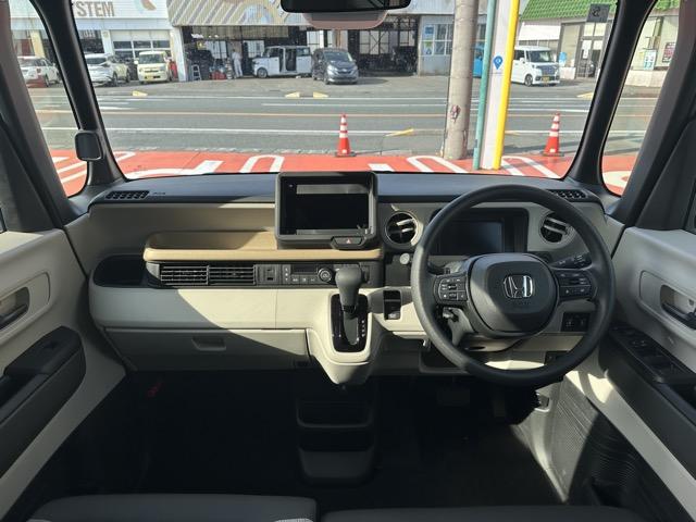Ｎ－ＢＯＸ ファッションスタイル　コンフォートパッケージ装着車／シートヒーター　パワースライドドア　リアセンターアームレスト　シートバックテーブル　オートリトラミラー　ホンダセンシング　ＬＥＤヘッドライト　ディーラー試乗車（8枚目）