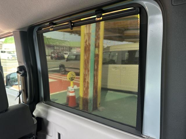 Ｎ－ＢＯＸ ファッションスタイル　コンフォートパッケージ装着車／シートヒーター　パワースライドドア　リアセンターアームレスト　シートバックテーブル　オートリトラミラー　ホンダセンシング　ＬＥＤヘッドライト　ディーラー試乗車（10枚目）