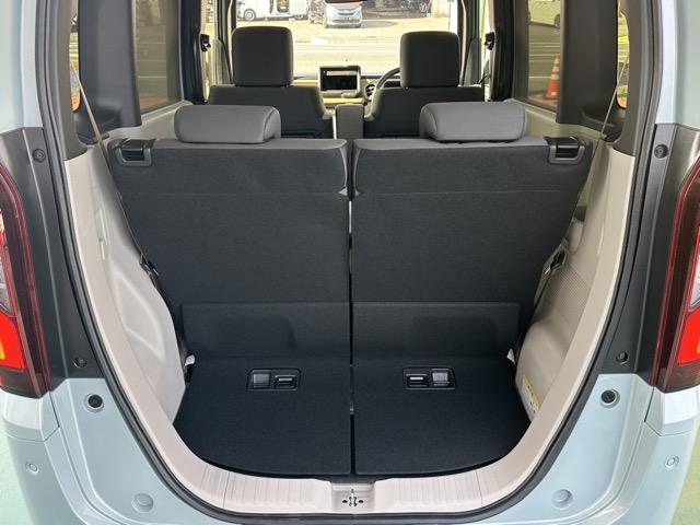 Ｎ－ＢＯＸ ファッションスタイル　コンフォートパッケージ装着車／シートヒーター　パワースライドドア　リアセンターアームレスト　シートバックテーブル　オートリトラミラー　ホンダセンシング　ＬＥＤヘッドライト　ディーラー試乗車（13枚目）