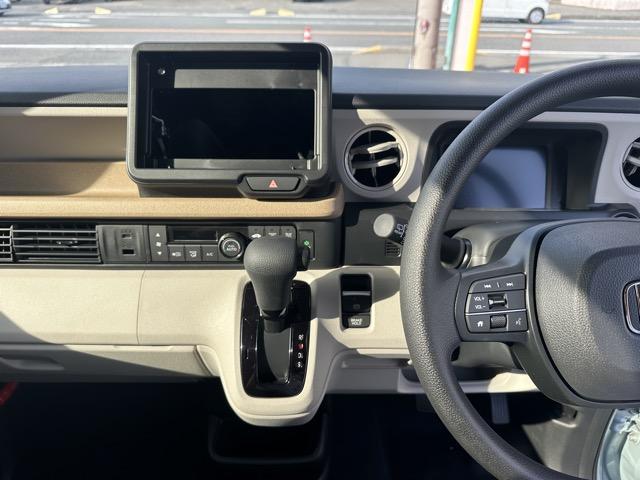 Ｎ－ＢＯＸ ファッションスタイル　コンフォートパッケージ装着車／シートヒーター　パワースライドドア　リアセンターアームレスト　シートバックテーブル　オートリトラミラー　ホンダセンシング　ＬＥＤヘッドライト　ディーラー試乗車（18枚目）