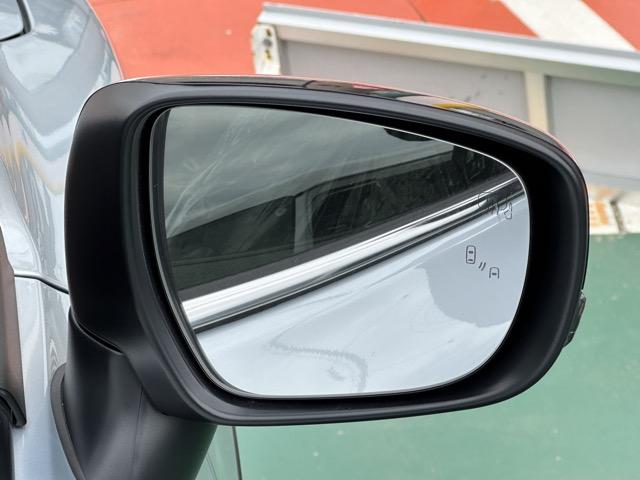 フロンクス ベースグレード　２ＷＤ　全方位モニター付メモリーナビゲーション　セーフティサポート　ＬＥＤヘッドランプ　アダプティブクルーズコントロール　電動パーキングブレーキ　シートヒーター　本革巻ステアリング　登録済未使用車（16枚目）