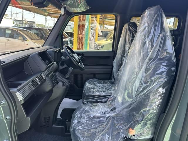 Ｎ－ＶＡＮ ファン　４ＷＤ　６ＭＴ　ホンダセンシング　フルＬＥＤヘッドライト　運転席用＆助手席用ｉ－ＳＲＳエアバッグシステム　スマートキー　アクセサリーソケット（ＤＣ１２Ｖ）　電動格納式リモコンドアミラー　届出済未使用車（6枚目）