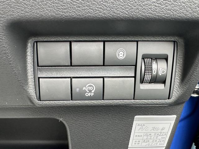 ｅＫクロス Ｇ　ナビゲーション　全方位カメラ　デジタルインナーミラー　スマートキー　ＬＥＤヘッドライト　フルオートエアコン　シートヒーター　革巻きハンドル　フォグランプ　オートライト　衝突被害軽減ブレーキ（17枚目）