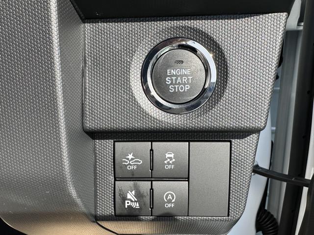 タフト Gターボ ダーククロムベンチャー 特別仕様車 9インチスマホ連携ディスプレイオーディオ スマートアシスト LEDヘッドランプ スカイフィールトップ 運転席・助手席シートヒーター 電動パーキングブレーキ バックモニター 届出済未使用車(16枚目)