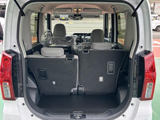 タント Xリミテッド 9インチスマホ連携ディスプレイオーディオ 両側パワースライドドア スマートアシスト LEDヘッドランプ 電動パーキングブレーキ 運転席・助手席シートヒーター シートバックテーブル 届出済未使用車(13枚目)