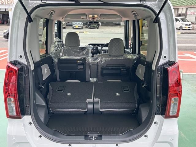 タント Xリミテッド 9インチスマホ連携ディスプレイオーディオ 両側パワースライドドア スマートアシスト LEDヘッドランプ 電動パーキングブレーキ 運転席・助手席シートヒーター シートバックテーブル 届出済未使用車(14枚目)