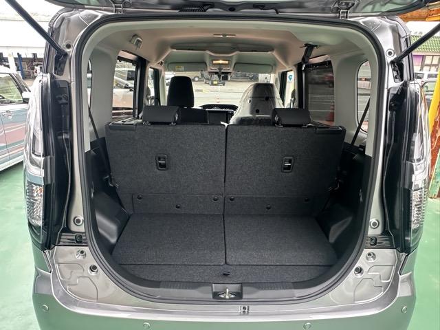 ソリオバンディット ハイブリッドMV スマートキー LEDヘッドライト 両側パワースライドドア フルオートエアコン ロールサンシェード シートバックテーブル サーキュレーター ヘッドアップディスプレイ 革巻きハンドル 登録済未使用車(13枚目)