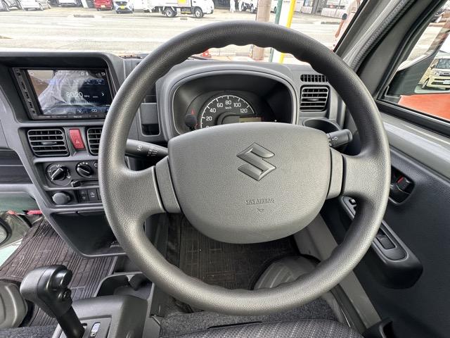 スーパーキャリイ X 4WD 4AT 社外ディスプレイオーディオ キーレス パワーウィンドー 作業灯 ルーフコンソール フォグランプ 衝突被害軽減ブレーキ アイドリングストップ オートライト エアコン パワステ(8枚目)