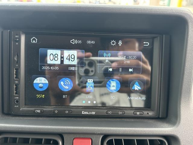 スーパーキャリイ X 4WD 4AT 社外ディスプレイオーディオ キーレス パワーウィンドー 作業灯 ルーフコンソール フォグランプ 衝突被害軽減ブレーキ アイドリングストップ オートライト エアコン パワステ(19枚目)