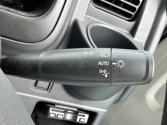 スーパーキャリイ X 4WD 4AT 社外ディスプレイオーディオ キーレス パワーウィンドー 作業灯 ルーフコンソール フォグランプ 衝突被害軽減ブレーキ アイドリングストップ オートライト エアコン パワステ(22枚目)