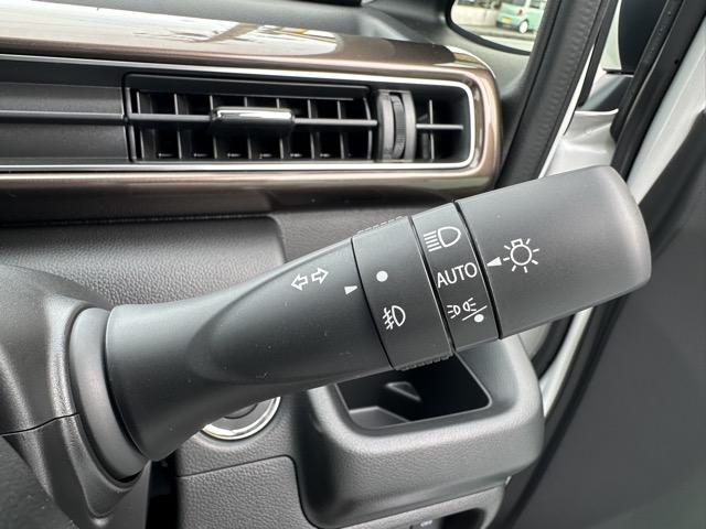 ワゴンRカスタムZ ハイブリッドZX セーフティサポート LEDヘッドランプ LEDフォグランプ  マイルドハイブリッド 運転席シートヒーター USB電源ソケット フルオートエアコン アンブレラホルダー スマートキー 届出済未使用車(20枚目)