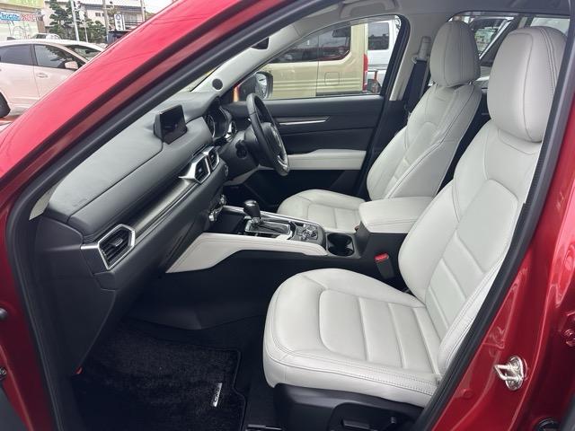 ＣＸ－５ ＸＤ　Ｌパッケージ　４ＷＤ　ＣＤ／ＤＶＤプレーヤー＋地上デジタルＴＶチューナー　Ｂｏｓｅサウンドシステム＋１０スピーカ－　スマートキー　ＬＥＤヘッドライト　バックカメラ　フルオートエアコン　シートヒーター　ＥＴＣ（6枚目）