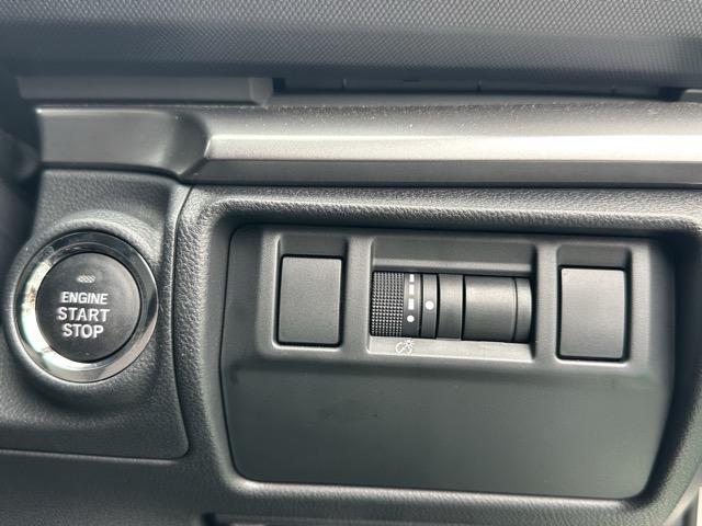 インプレッサ ＳＴ－Ｈ　２ＷＤ　純正ナビゲーション　全方位カメラ　サンルーフ　スマートキー　ＬＥＤヘッドライト　オートエアコン　シートヒーター＆ハンドルヒーター　革巻きハンドル　オートクルーズコントロール　ＵＳＢ充電ソケット（19枚目）