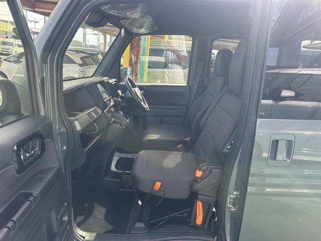 Ｎ－ＶＡＮ ファン　２ＷＤ　ＣＶＴ　純正ギャザズナビ・バックモニター付　ホンダセンシング　ＬＥＤヘッドランプ　アダプティブクルーズコントロール　スマートキー　オートエアコン　パーキングセンサー　電動格納式ドアミラー（6枚目）