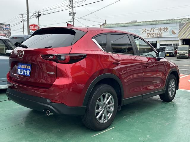 ＣＸ－５ ２０Ｓ　スマートエディション　純正オーディオ　全方位カメラ　ＥＴＣ　スマートキー　ＬＥＤヘッドライト　フルオートエアコン　電気式パーキングブレーキ　革巻きハンドル　オートクルーズコントロール　衝突被害軽減ブレーキ　オートライト（15枚目）