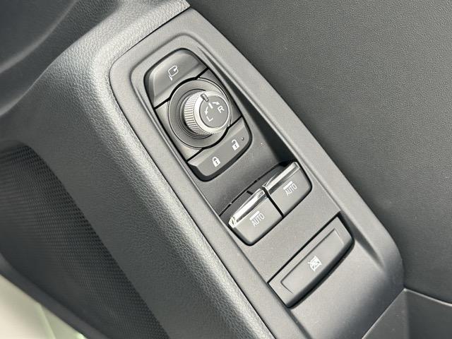 ＢＲＺ ＳＴＩ　スポーツ　走行距離６，９４１ＫＭ　Ｃ型　６ＭＴ　社外ディスプレイオーディオ　バックカメラ　スマートキー　ＬＥＤヘッドライト　フルオートエアコン　シートヒーター　革巻きハンドル　オートクルーズコントロール（14枚目）