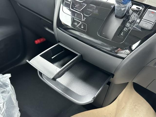 デリカミニ Ｇ　プレミアム　両側電動スライドドア　電動格納式ヒーテッドドアミラー　マイパイロット　ステアリングヒーター　デジタルルームミラー　マルチアラウンドモニター　リヤサーキュレーター　電動パーキングブレーキ　届出済未使用車（27枚目）