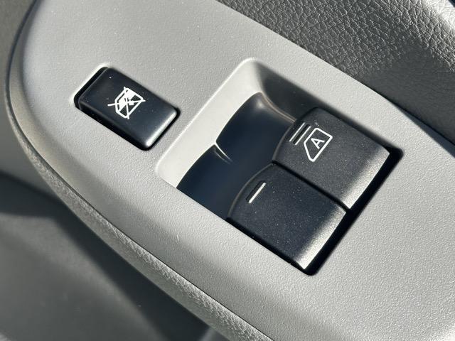 ＮＶ２００バネットバン ＤＸ　２人乗　キーレス　両側スライドドア　電動格納ドアミラー　パワーウィンドー　オートライト　エアコン　パワステ（14枚目）