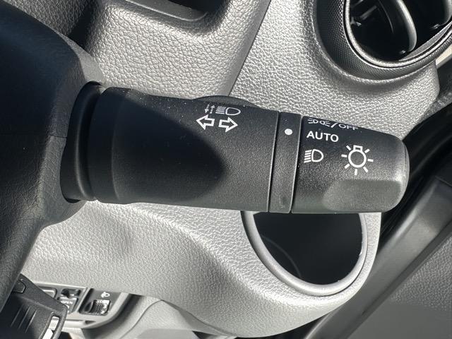 ＮＶ２００バネットバン ＤＸ　２人乗　キーレス　両側スライドドア　電動格納ドアミラー　パワーウィンドー　オートライト　エアコン　パワステ（18枚目）