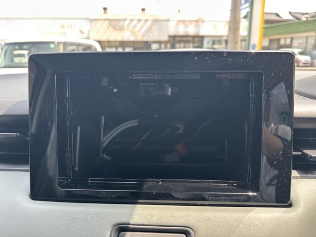 ヴェゼル ｅ：ＨＥＶ　Ｘ・ＨｕＮＴパッケージ　ホンダセンシング　専用エクステリア　コンビシート（カーキ×ネイビー）　フルＬＥＤヘッドライト　ＬＥＤフォグライト　フルオートエアコン　本革巻ステアリング　ルーフレール　登録済未使用車（19枚目）