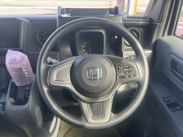 Ｎ－ＶＡＮ Ｇ　２ＷＤ　ＣＶＴ　ホンダセンシング　アダプティブクルーズコントロール　キーレスエントリー　オートエアコン　ＵＳＢ充電ソケット　ルーフコンソール　ローダウン（純正サスペンション有）（12枚目）