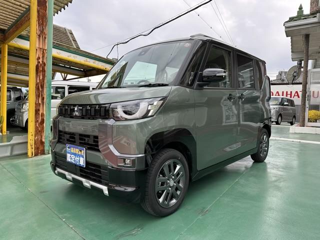 デリカミニ Ｔ　プレミアム　４ＷＤ　両側電動スライドドア　電動格納式ヒーテッドドアミラー　マイパイロット　ステアリングヒーター　デジタルルームミラー　アラウンドモニター　サーキュレーター　電動パーキングブレーキ　届出済未使用車（4枚目）
