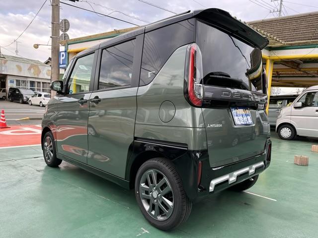 デリカミニ Ｔ　プレミアム　４ＷＤ　両側電動スライドドア　電動格納式ヒーテッドドアミラー　マイパイロット　ステアリングヒーター　デジタルルームミラー　アラウンドモニター　サーキュレーター　電動パーキングブレーキ　届出済未使用車（5枚目）