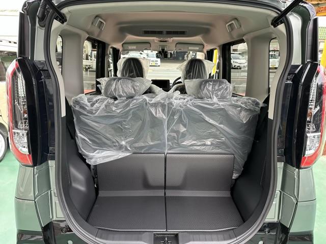 デリカミニ Ｔ　プレミアム　４ＷＤ　両側電動スライドドア　電動格納式ヒーテッドドアミラー　マイパイロット　ステアリングヒーター　デジタルルームミラー　アラウンドモニター　サーキュレーター　電動パーキングブレーキ　届出済未使用車（15枚目）