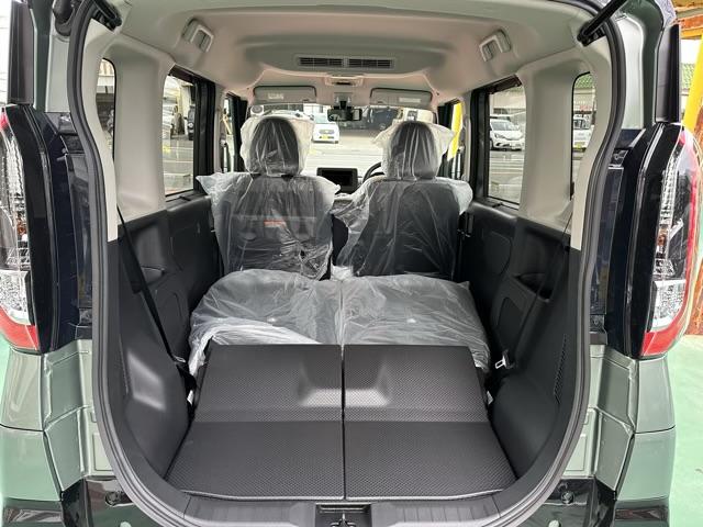 デリカミニ Ｔ　プレミアム　４ＷＤ　両側電動スライドドア　電動格納式ヒーテッドドアミラー　マイパイロット　ステアリングヒーター　デジタルルームミラー　アラウンドモニター　サーキュレーター　電動パーキングブレーキ　届出済未使用車（16枚目）