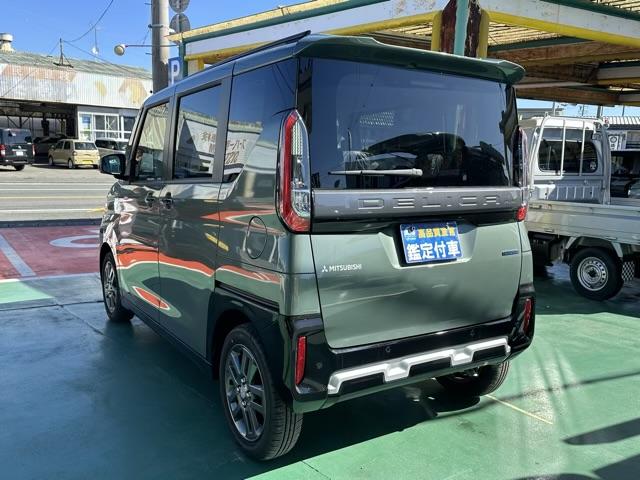 デリカミニ Ｔ　プレミアム　４ＷＤ　両側電動スライドドア　電動格納式ヒーテッドドアミラー　マイパイロット　ステアリングヒーター　デジタルルームミラー　アラウンドモニター　サーキュレーター　電動パーキングブレーキ　届出済未使用車（5枚目）