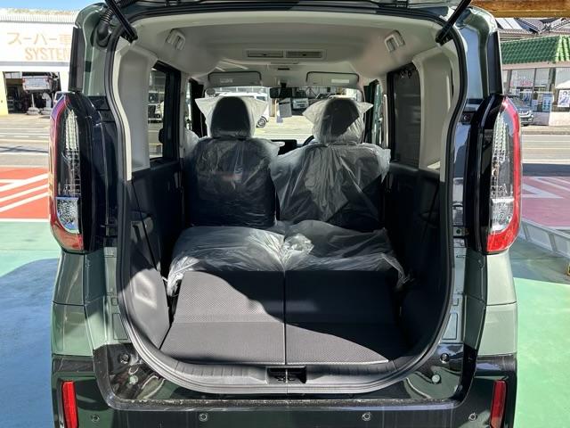 デリカミニ Ｔ　プレミアム　４ＷＤ　両側電動スライドドア　電動格納式ヒーテッドドアミラー　マイパイロット　ステアリングヒーター　デジタルルームミラー　アラウンドモニター　サーキュレーター　電動パーキングブレーキ　届出済未使用車（18枚目）