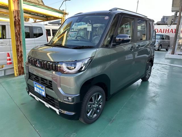 デリカミニ Ｇ　プレミアム　４ＷＤ　両側電動スライドドア　電動格納式ヒーテッドドアミラー　マイパイロット　ステアリングヒーター　デジタルルームミラー　アラウンドモニター　サーキュレーター　電動パーキングブレーキ　届出済未使用車（4枚目）