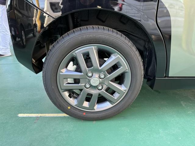 デリカミニ Ｇ　プレミアム　４ＷＤ　両側電動スライドドア　電動格納式ヒーテッドドアミラー　マイパイロット　ステアリングヒーター　デジタルルームミラー　アラウンドモニター　サーキュレーター　電動パーキングブレーキ　届出済未使用車（18枚目）