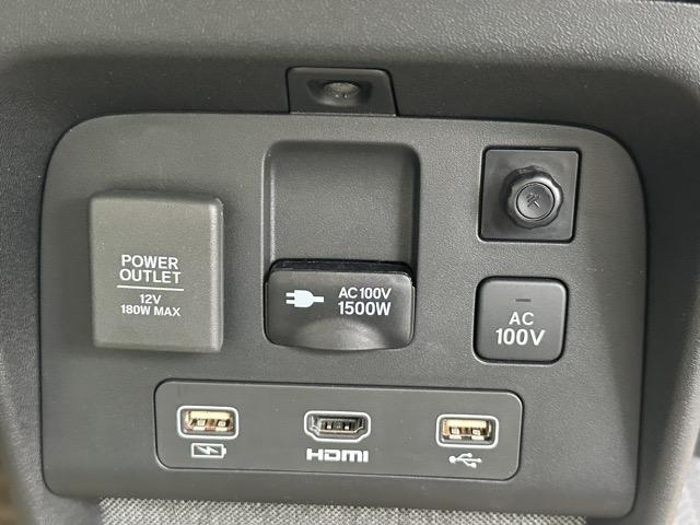 Ｈｏｎｄａ ｅ アドバンス　ホンダセンシング　ＬＥＤヘッドランプ　ワイドスクリーンＨｏｎｄａＣＯＮＮＥＣＴディスプレー＋ＥＴＣ２．０　プレミアムサウンドシステム　マルチビューカメラ　センターカメラミラーシステム　スカイルーフ（19枚目）