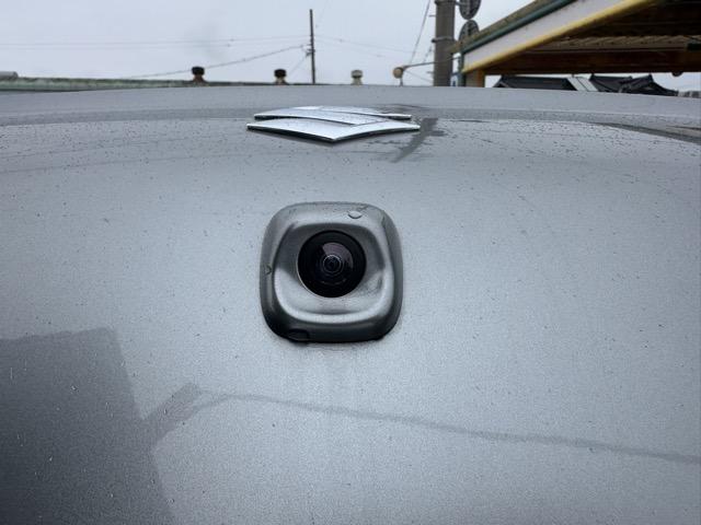 スイフト ハイブリッドＭＺ　全方位カメラ付きナビゲーション　社外ホイール　スマートキー　ＬＥＤヘッドライト　オートエアコン　シートヒーター　電気式パーキングブレーキ　ＵＳＢ充電ソケット　革巻きハンドル　オートクルーズコントロール（11枚目）