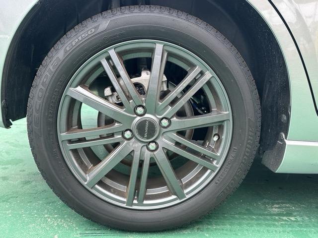 スイフト ハイブリッドＭＺ　全方位カメラ付きナビゲーション　社外ホイール　スマートキー　ＬＥＤヘッドライト　オートエアコン　シートヒーター　電気式パーキングブレーキ　ＵＳＢ充電ソケット　革巻きハンドル　オートクルーズコントロール（15枚目）