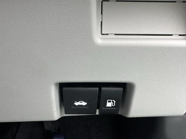 スイフト ハイブリッドＭＺ　全方位カメラ付きナビゲーション　社外ホイール　スマートキー　ＬＥＤヘッドライト　オートエアコン　シートヒーター　電気式パーキングブレーキ　ＵＳＢ充電ソケット　革巻きハンドル　オートクルーズコントロール（19枚目）