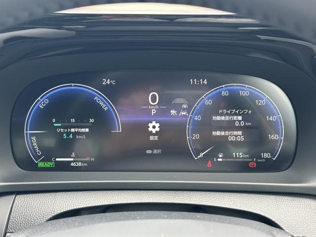 クラウンクロスオーバー G 純正ディスプレイオーディオ バックカメラ ETC スマートキー LEDヘッドライト フルオートエアコン 革巻きハンドル オートクルーズコントロール AC100V電源 パワーバックドア オートライト(30枚目)