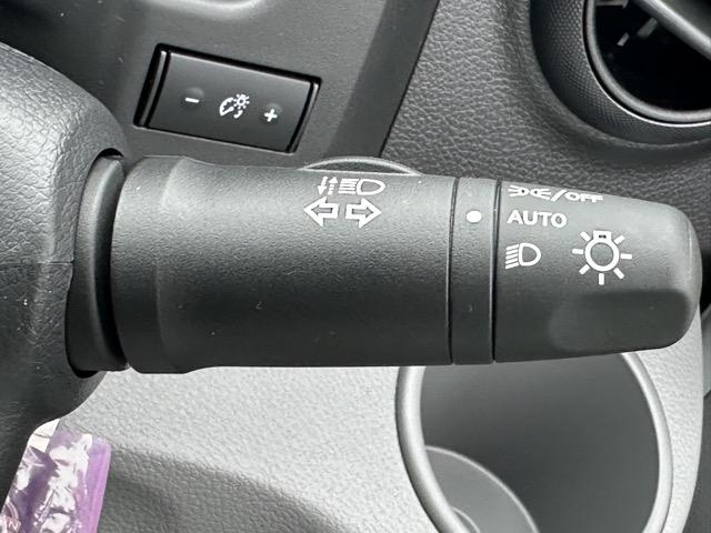 NV200バネットバン DX 前席パワーウィンドー キーレス 両側スライドドア 電動格納ドアミラー アイドリングストップ オートライト エアコン パワステ 登録済未使用車(20枚目)